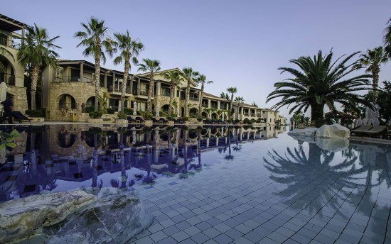 A lovely pool indeed. And very quiet.