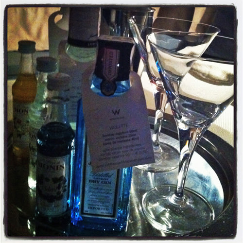This is what I call a mini bar This is what I call a mini bar