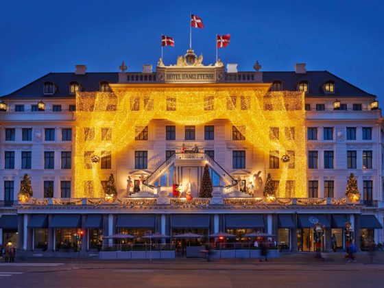 The stunning Christmas lights at the iconic Hotel d'Anglaterre, in Copenhagen