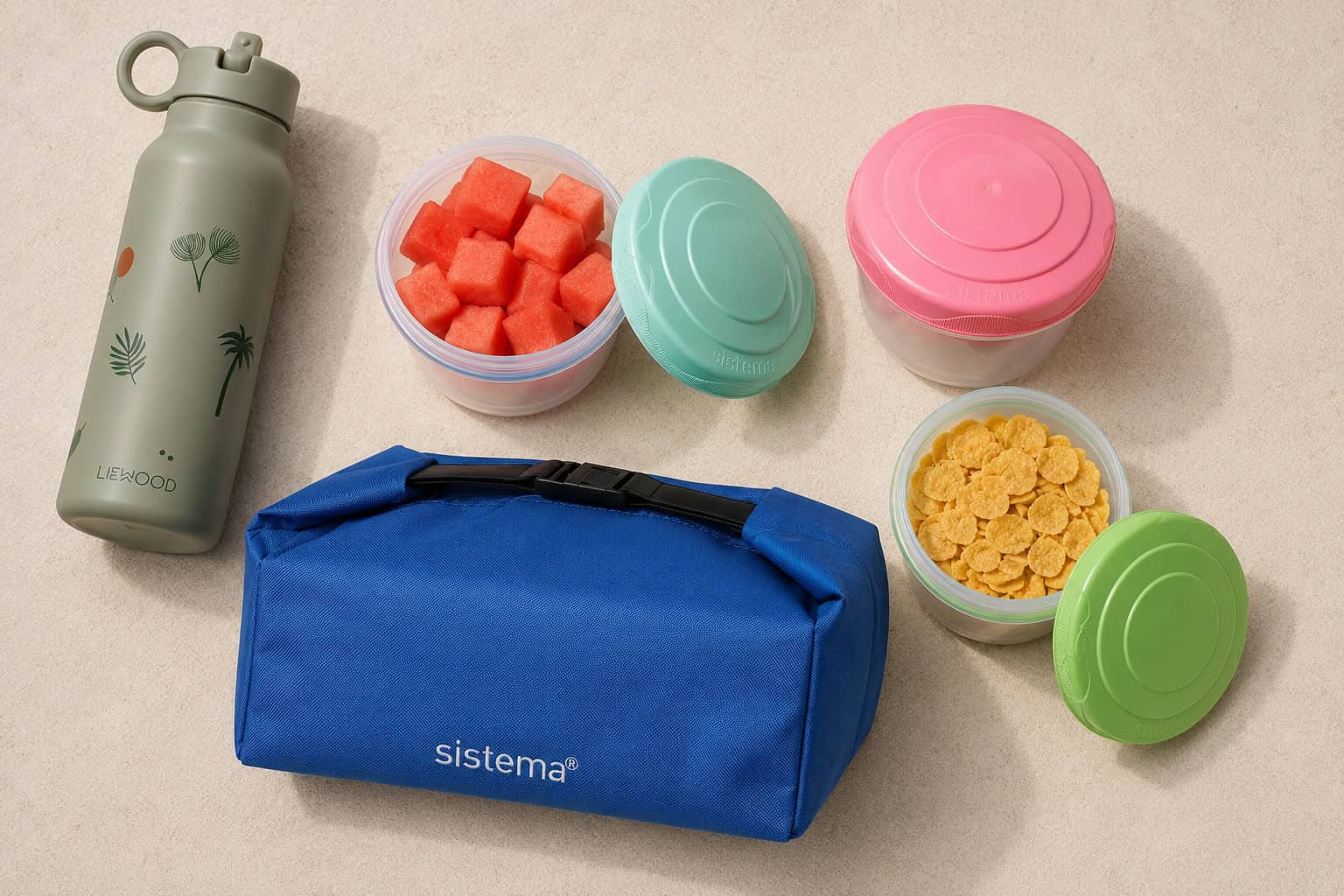 travelling with kids to beach and pool holidays best snack boxes and bottles