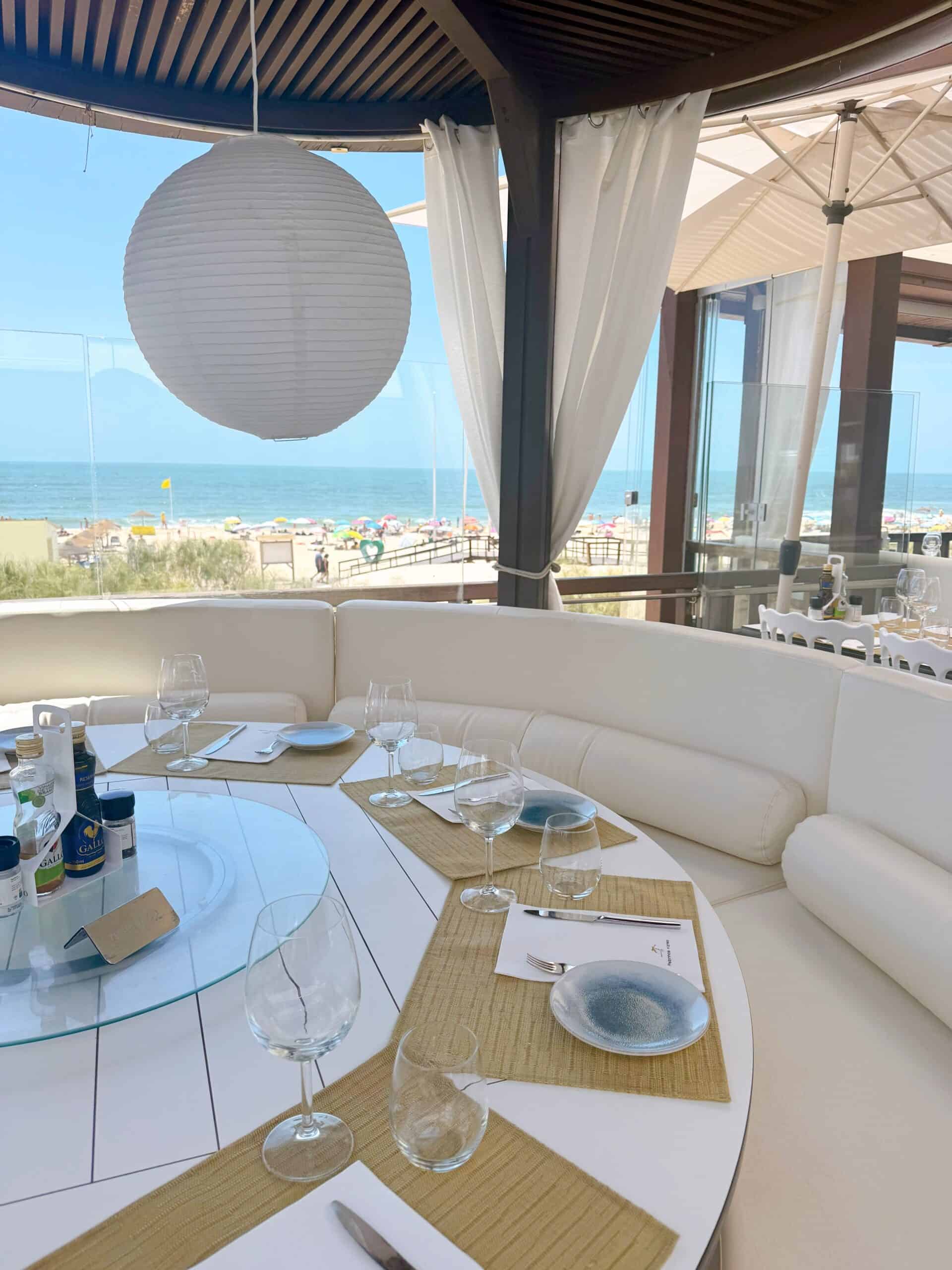 beach lunch at pezinhos na areia restaurant praia verde algarve
