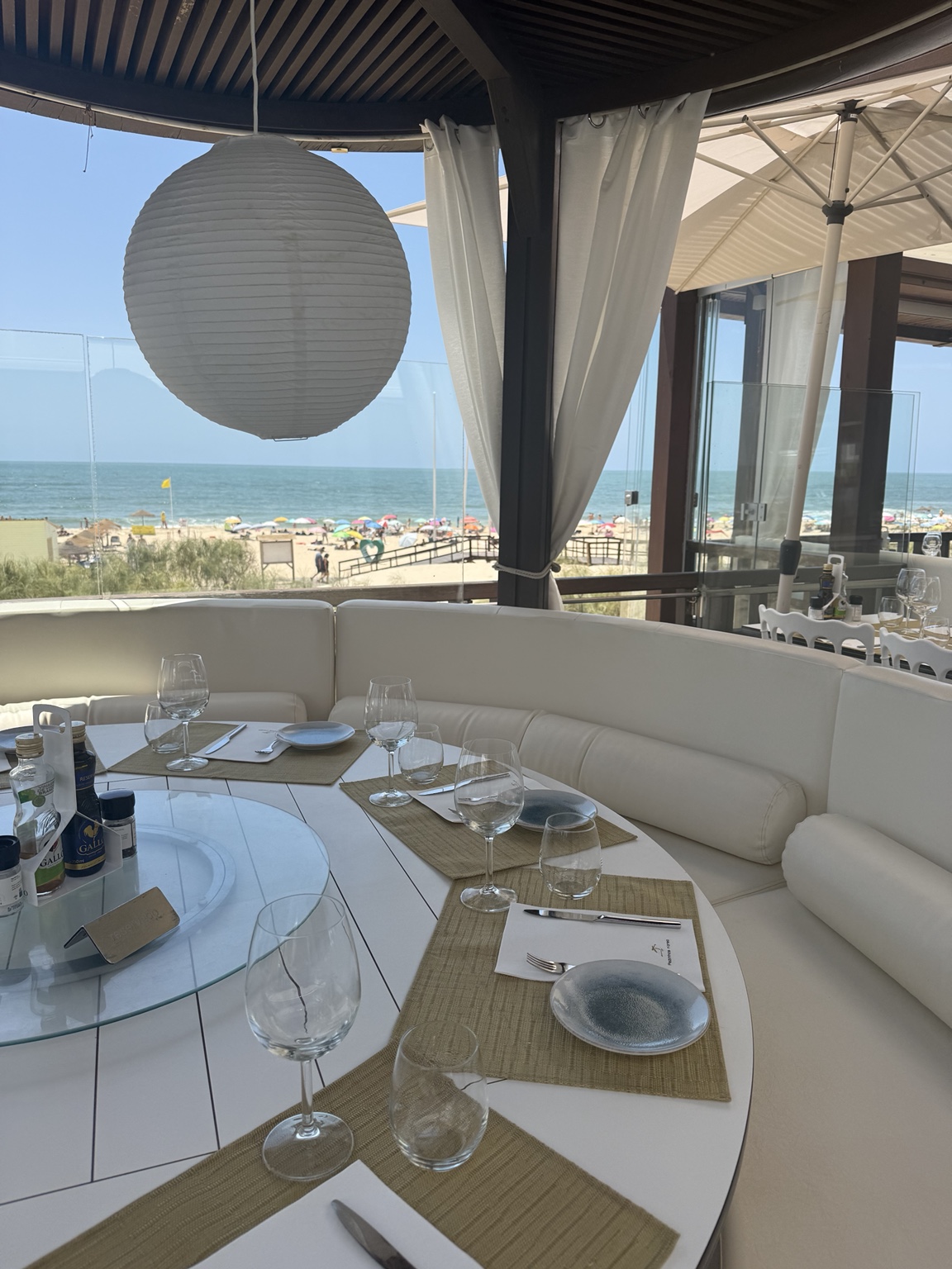 lunch at pezinhos na areia praia verde algarve