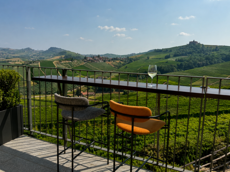 Sky Bar Cerequio overlooking the vineyards barolo la morra